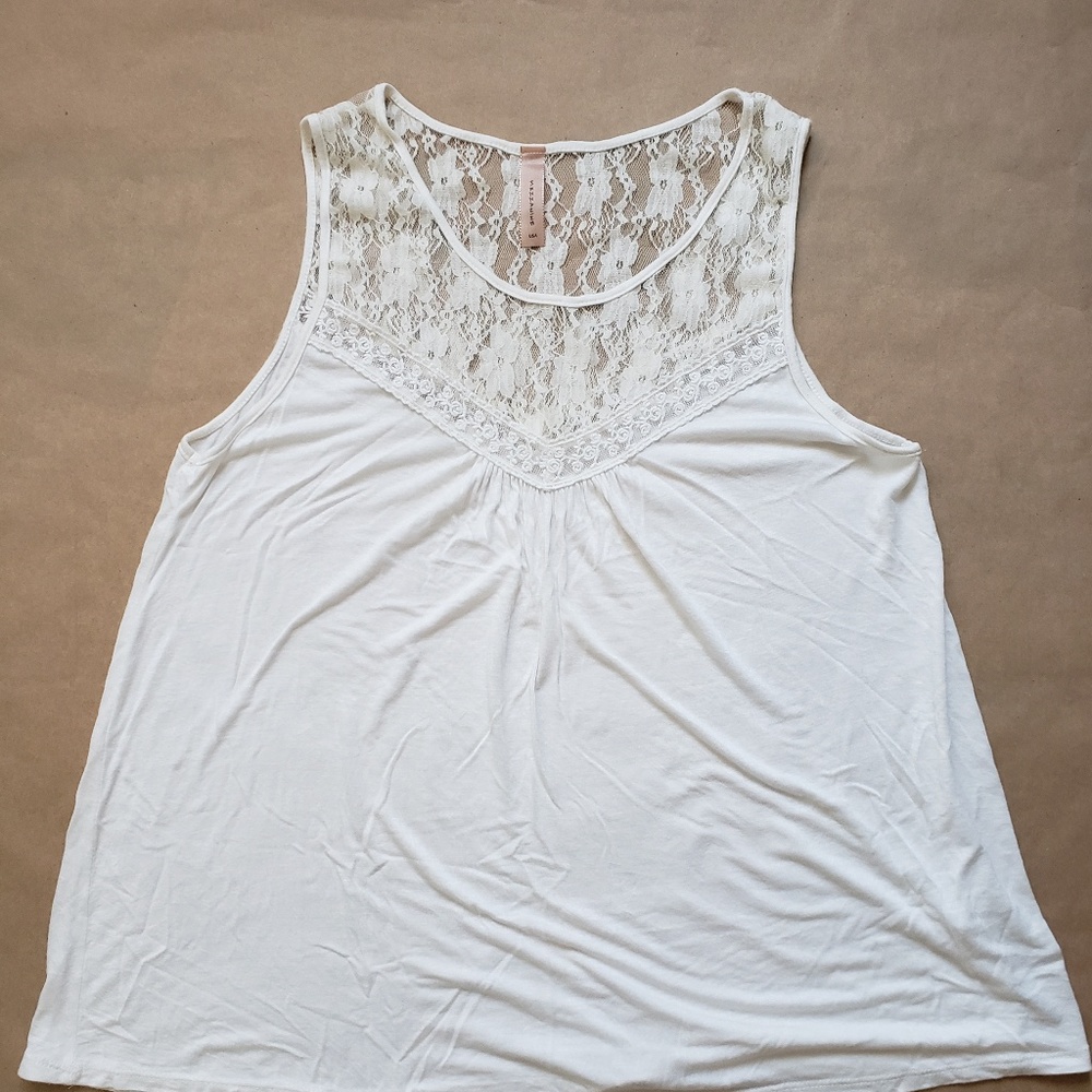 Flowy Lace White Tank